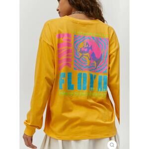 Daydreamer Pink Floyd Live 1977 Graphic Tee Size Small Long Sleeve Yellow Retro